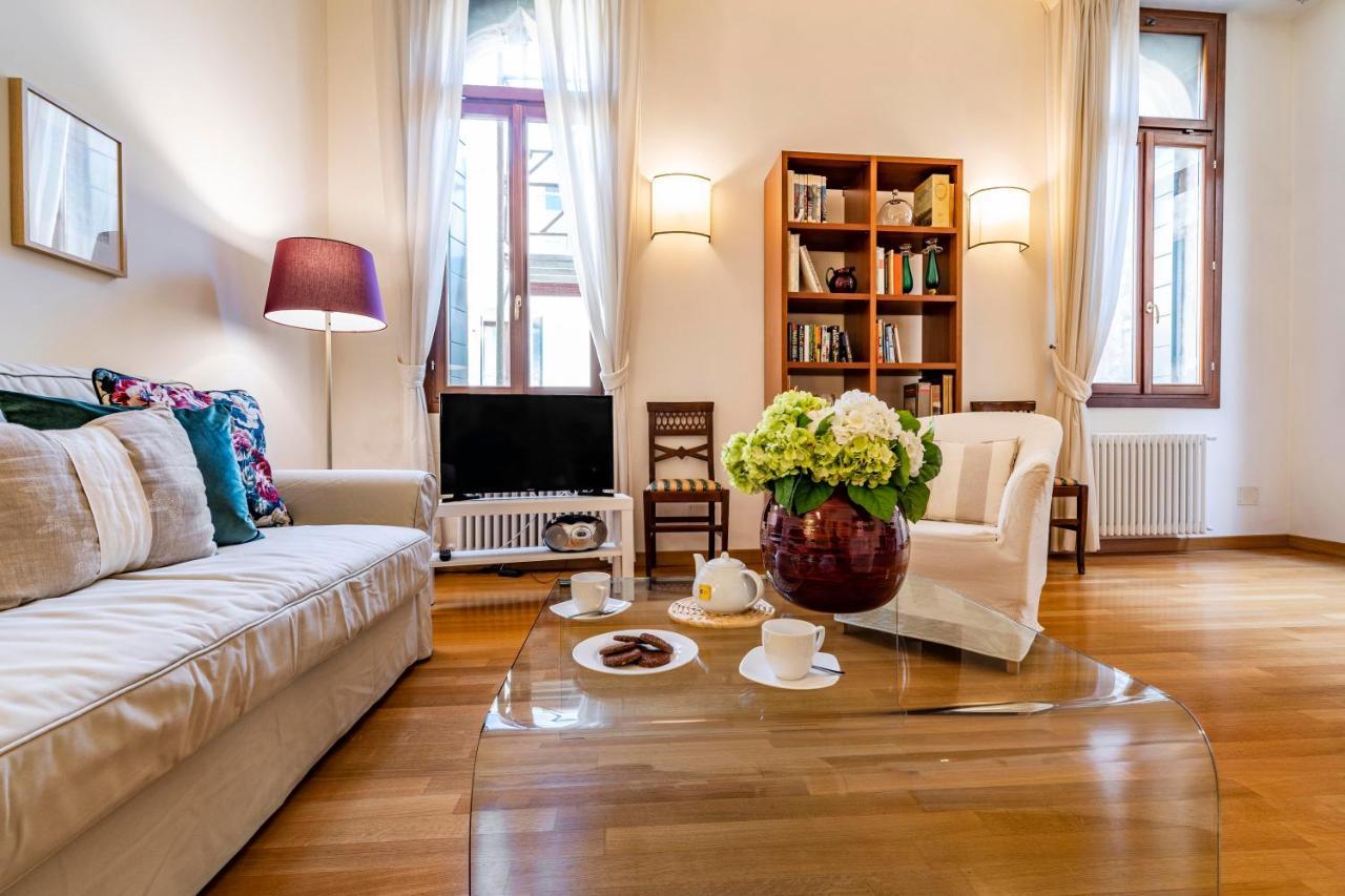 Ca Jole San Marco Apartment M02704210223 Венеция Екстериор снимка